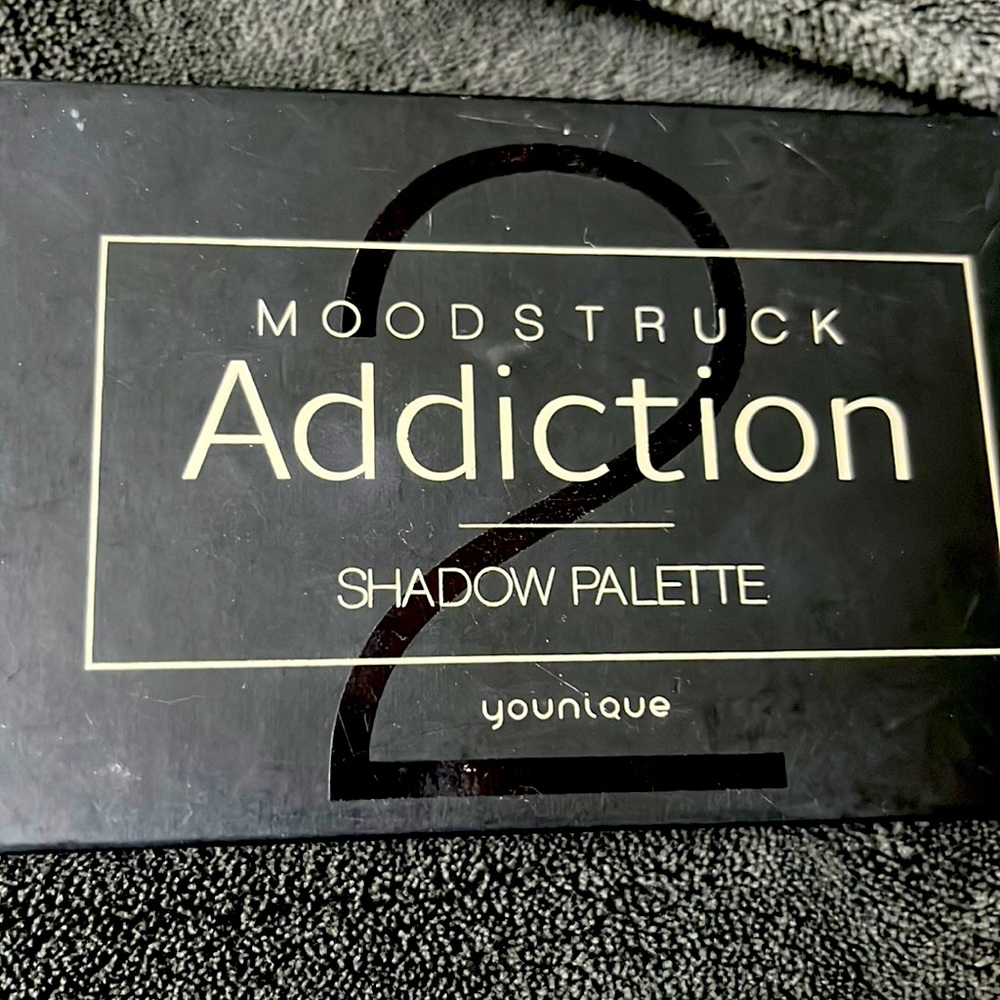Moodstruck Addiction Shadow Pallet 2